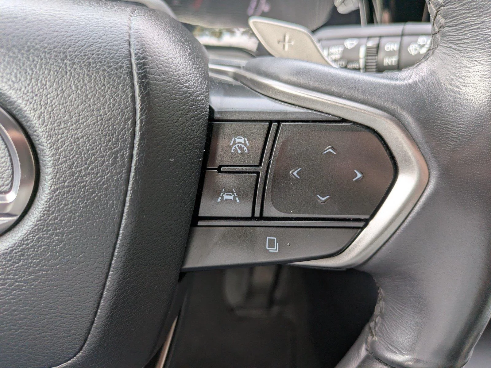 Used 2023 Eminent White Pearl Lexus RX 350 Premium Plus image 26