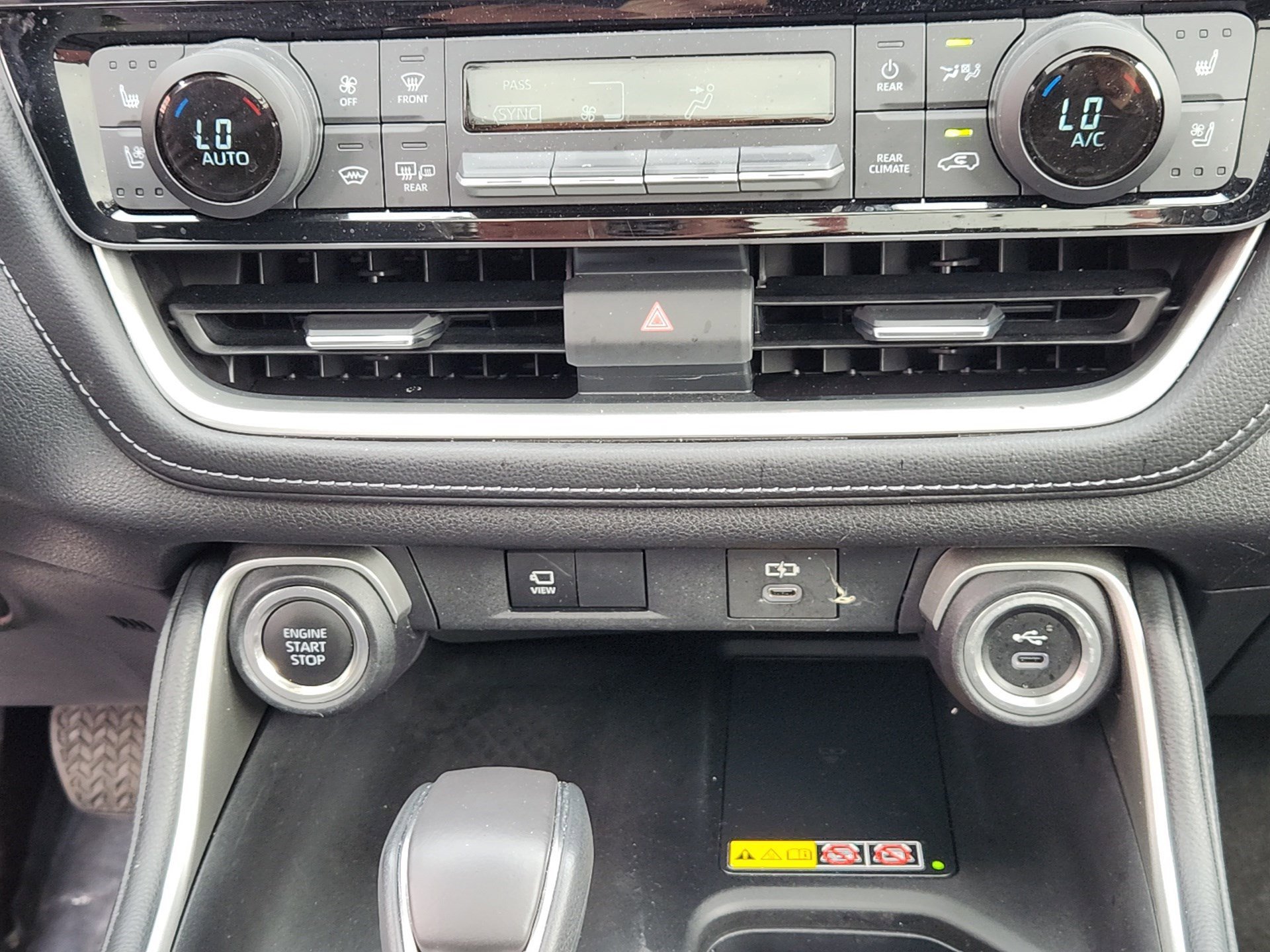 2024 Toyota Grand Highlander Limited - Photo 16