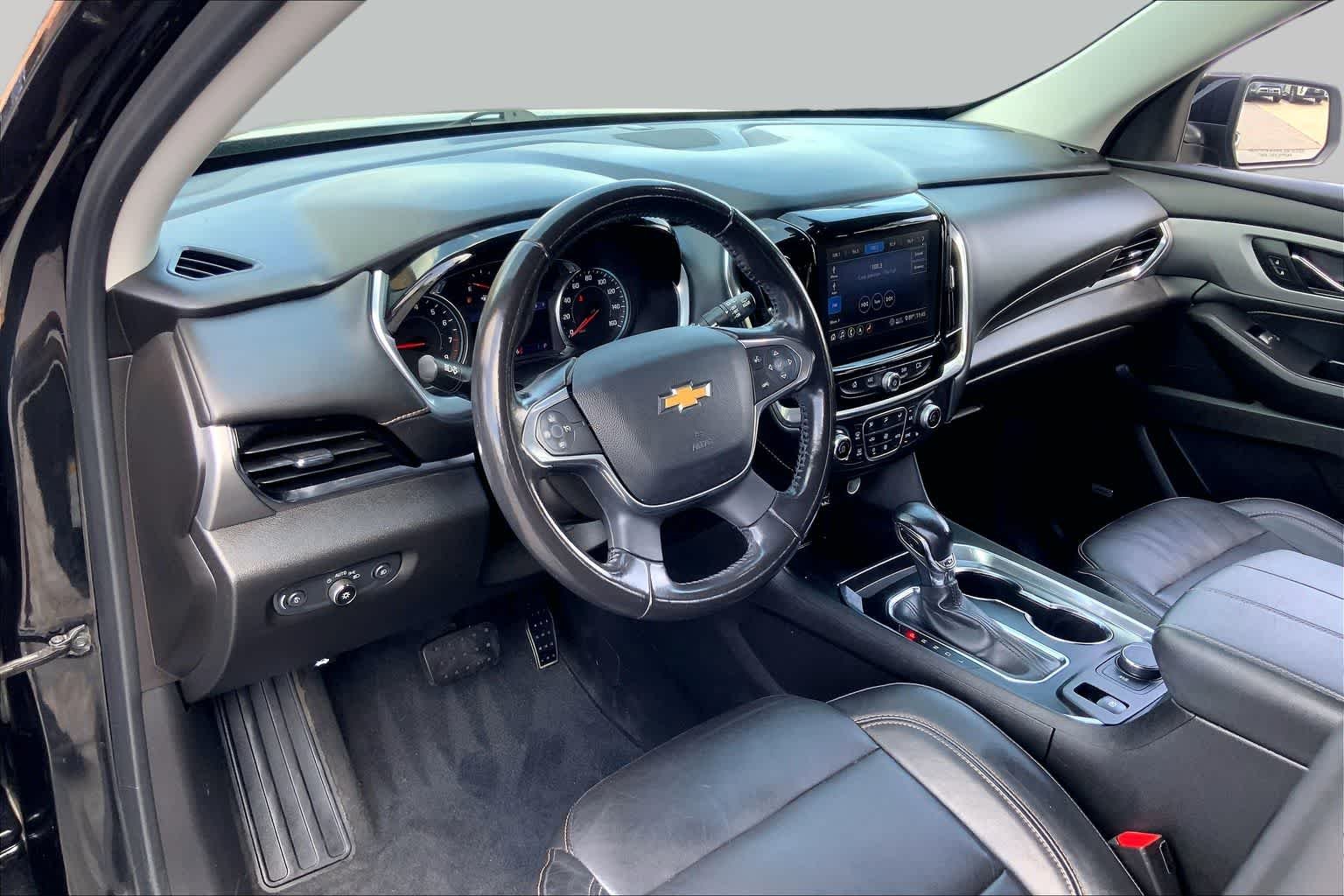 Used 2021 Mosaic Black Metallic Chevrolet LT Leather image 17