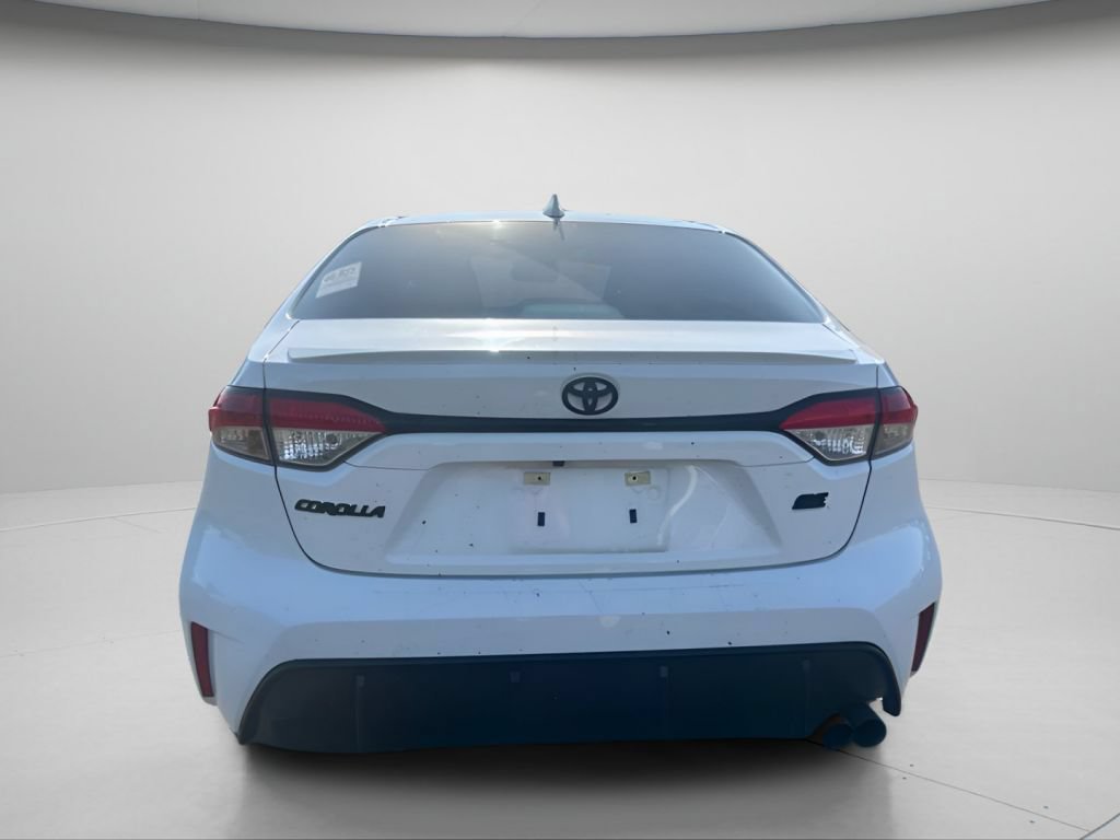 Used 2025 Ice Cap Toyota SE image 6