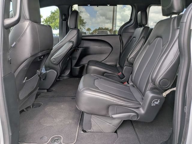 Used 2026 Silver Chrysler Select image 14