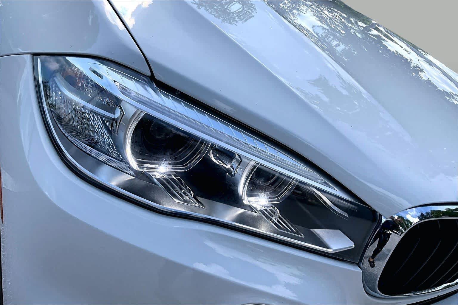 Used 2016 Alpine White BMW xDrive35i image 28