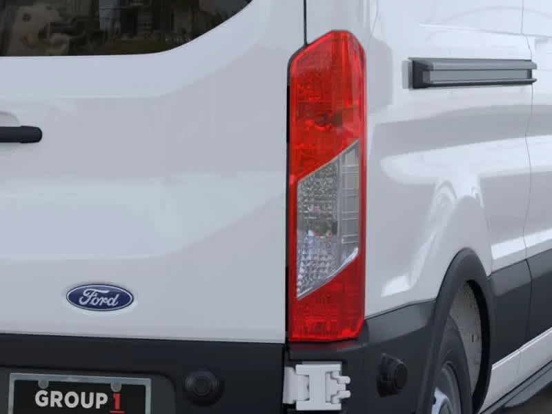 New 2026 Oxford White Ford  image 21