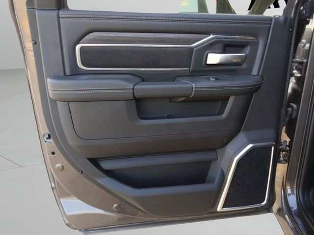 New 2026 Granite Crystal Metallic Clear-Coat Exterior Paint RAM Laramie image 17