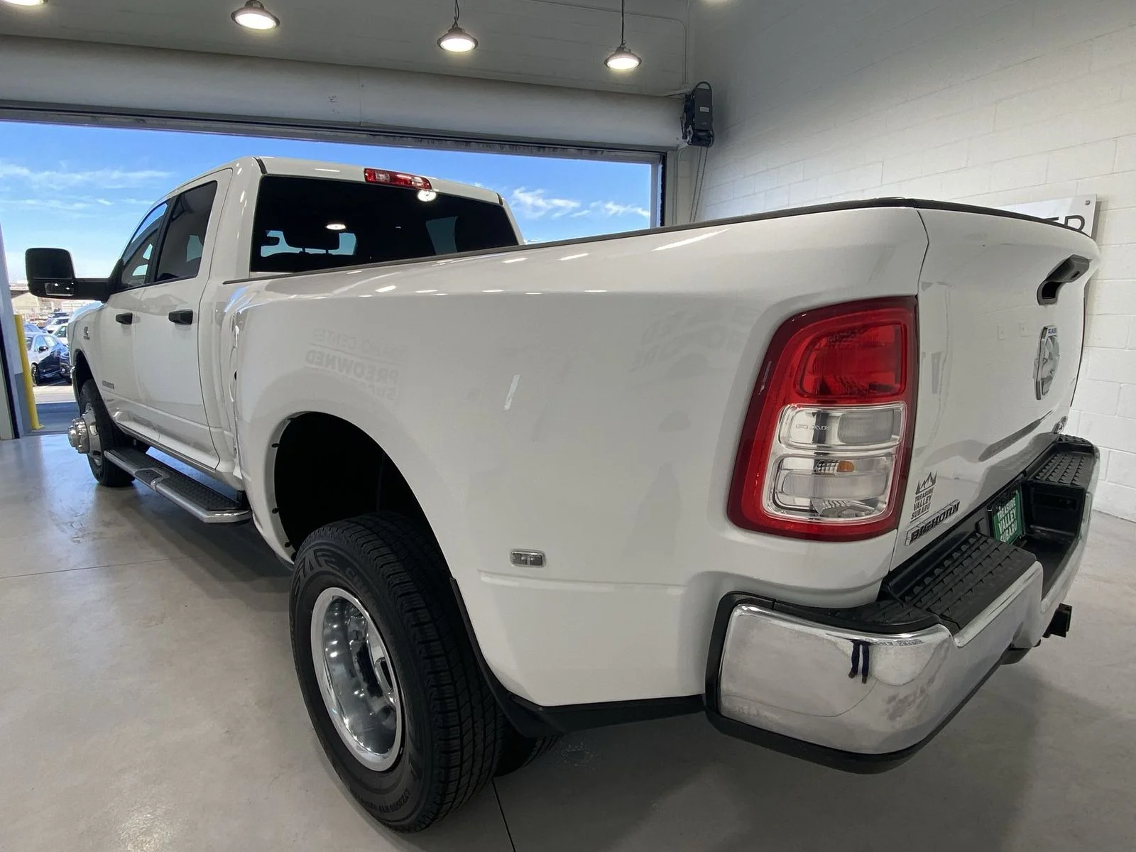 2024 RAM Ram 3500 Pickup Big Horn - Photo 6
