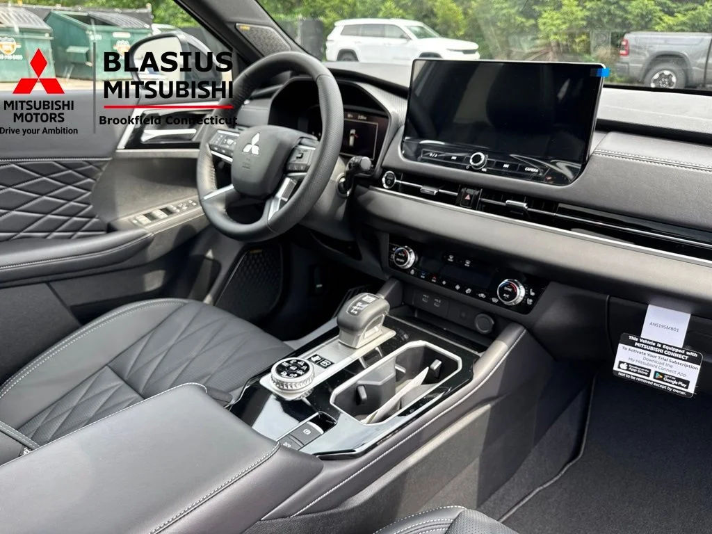 New 2026 Gray Mitsubishi SEL image 41