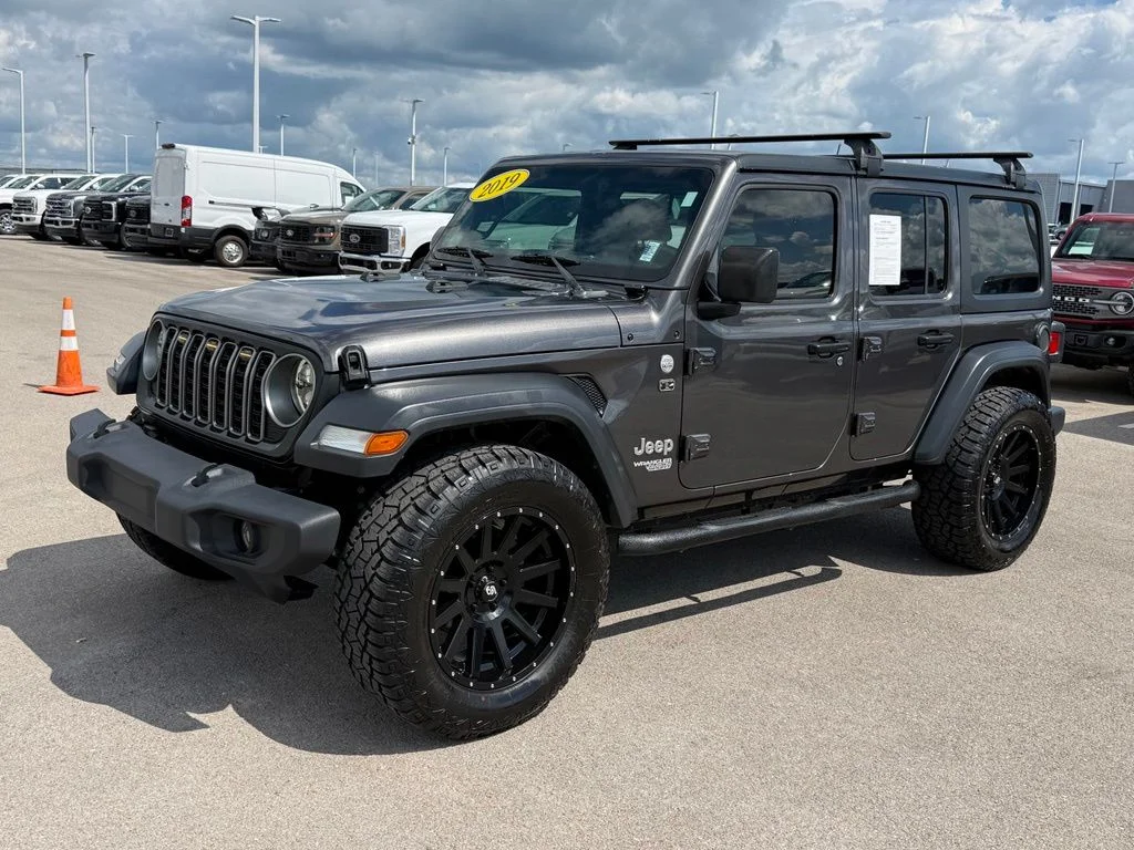 Used 2019 Gray Jeep Unlimited Sport S image 37