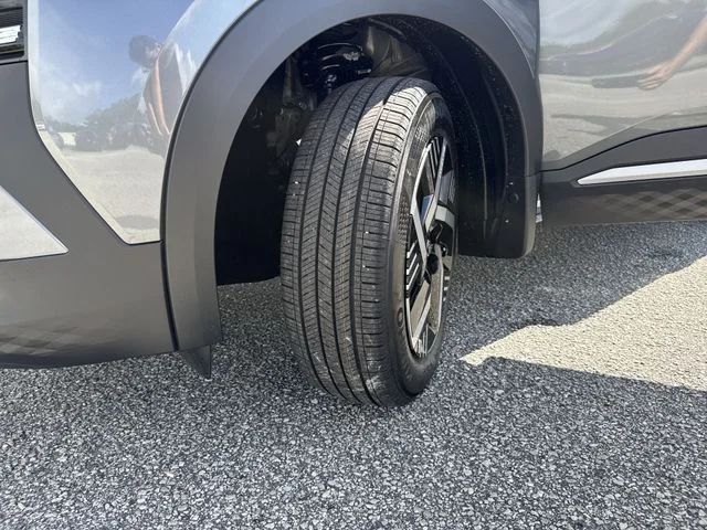 Used 2025 Gray Nissan SV image 30