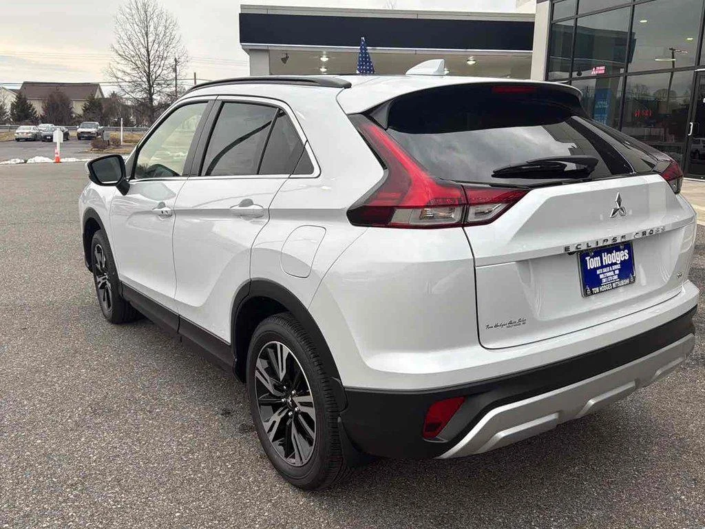 2026 Mitsubishi Eclipse Cross SE - Photo 6