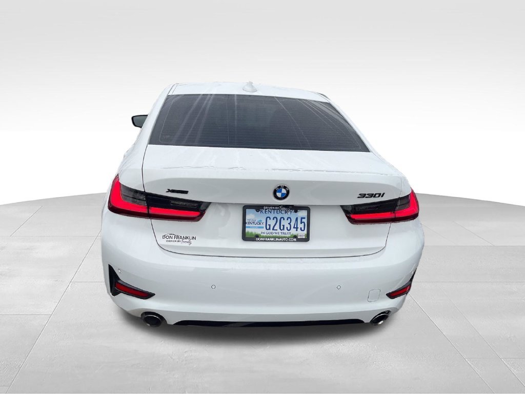 Used 2022 White BMW 330i xDrive image 4