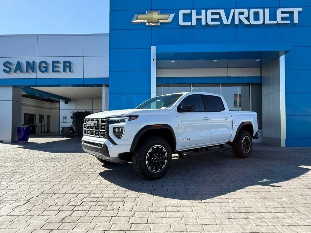 New 2026 Summit White GMC AT4 image 2
