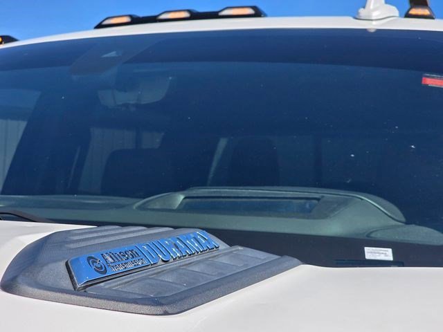 Used 2021 Iridescent Pearl Tricoat Chevrolet High Country image 9