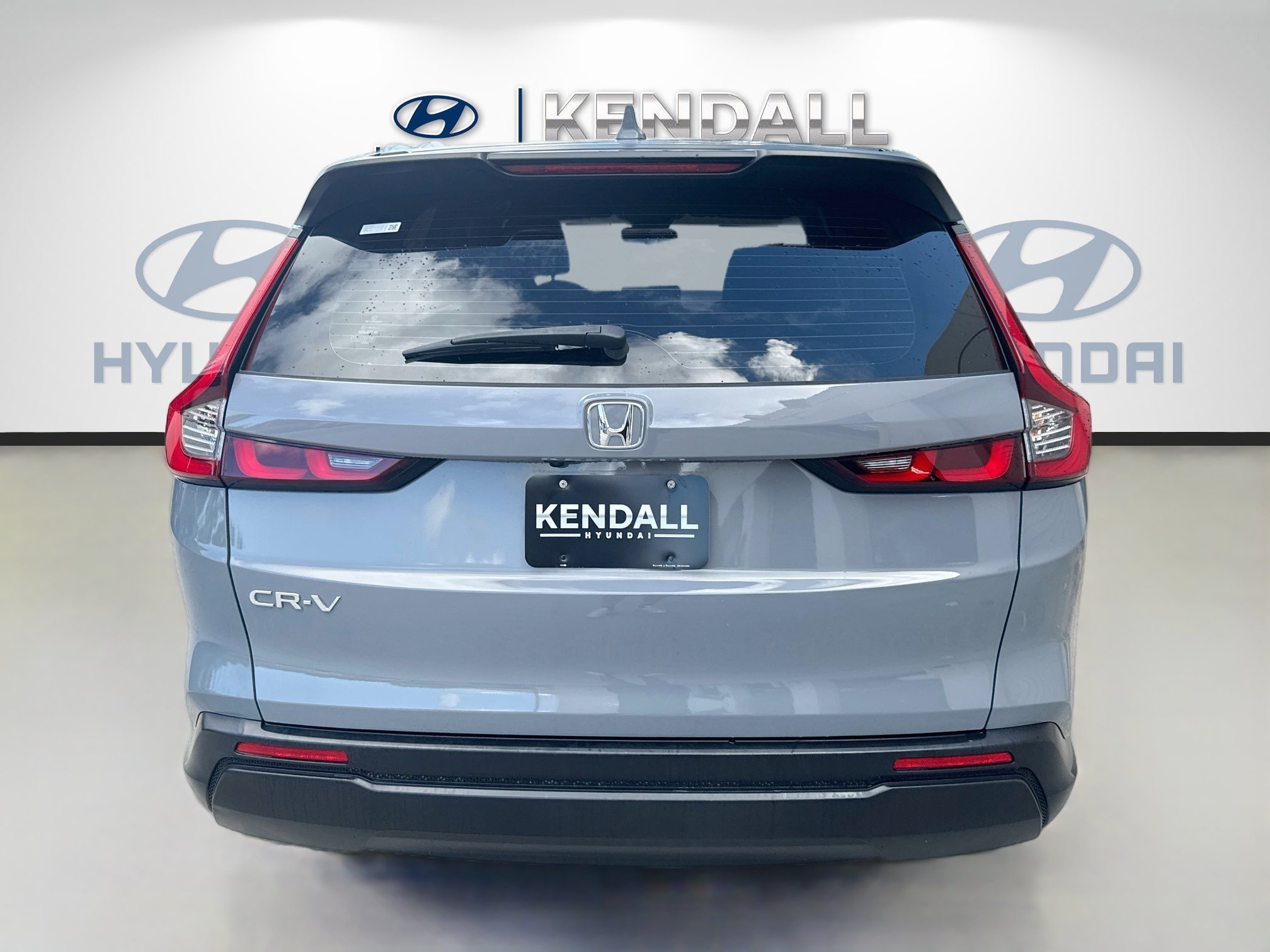Used 2024 Lunar Silver Metallic Honda LX image 5