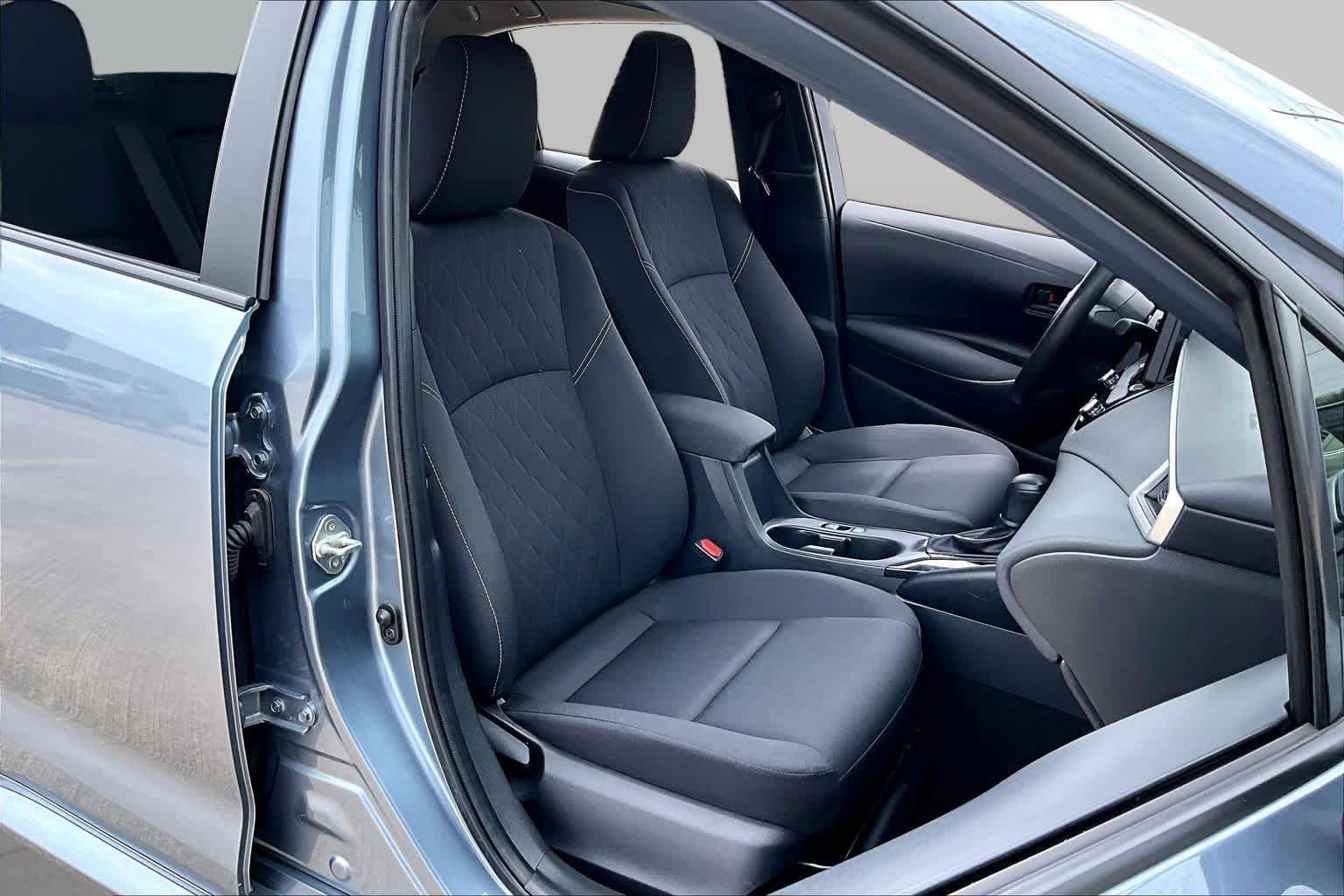Used 2025 Celestite Toyota Hybrid LE image 9