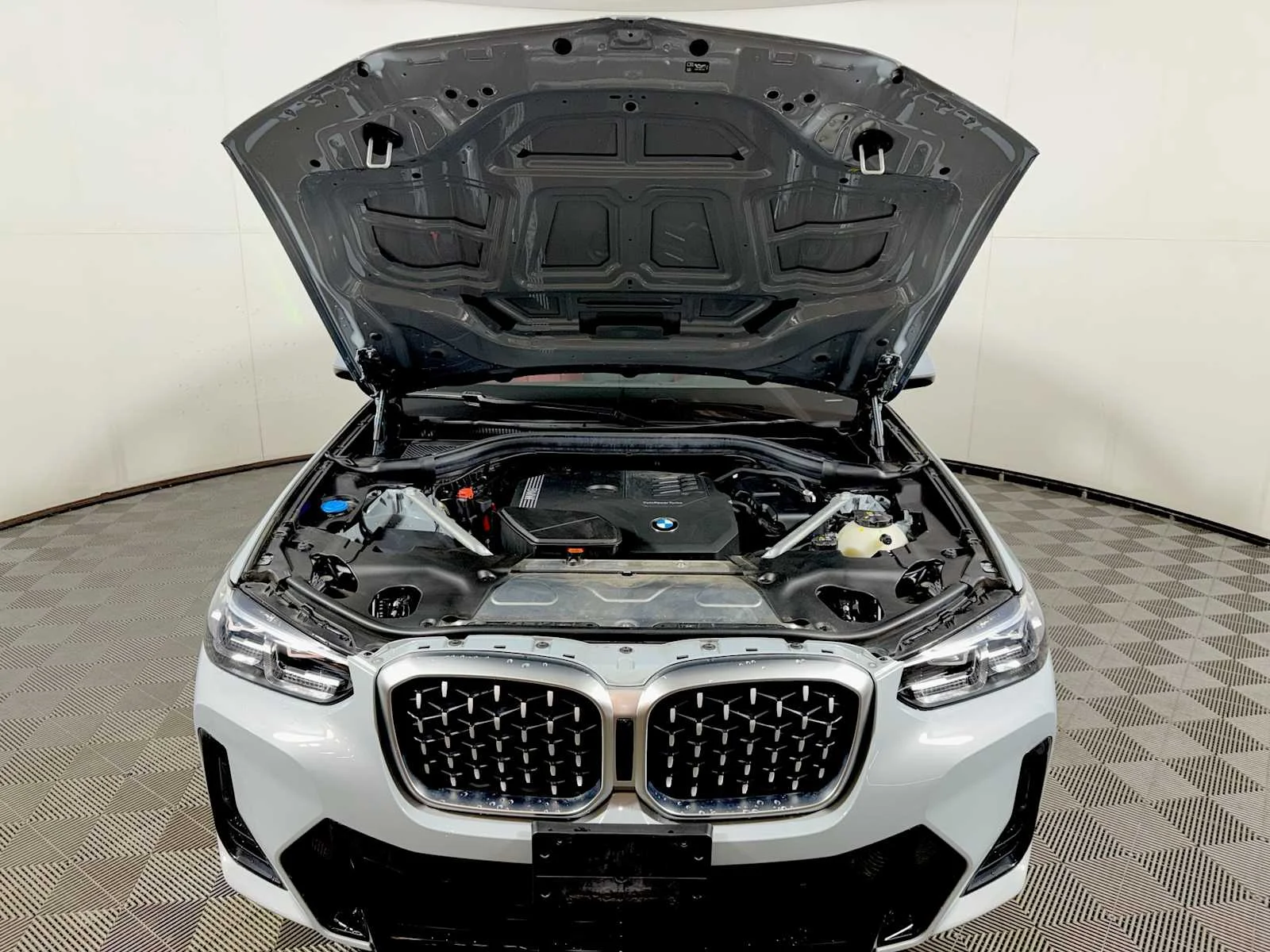 2025 BMW X4 30i - Photo 31