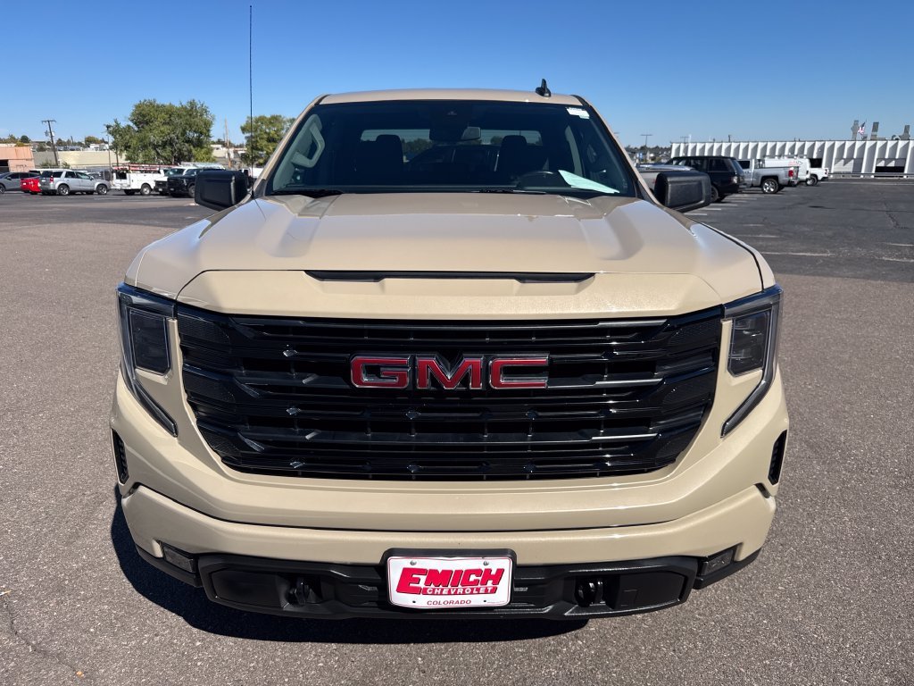 Used 2023 DESERT SAND METALLIC GMC Elevation image 8