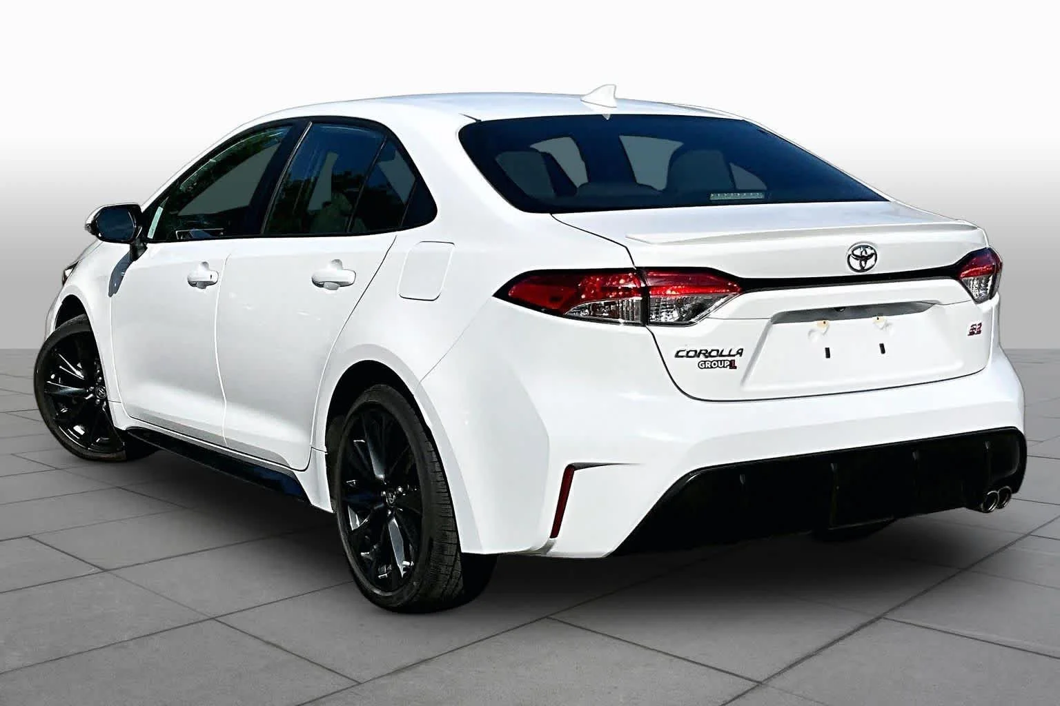 Certified Used 2024 Ice Cap Toyota SE image 12