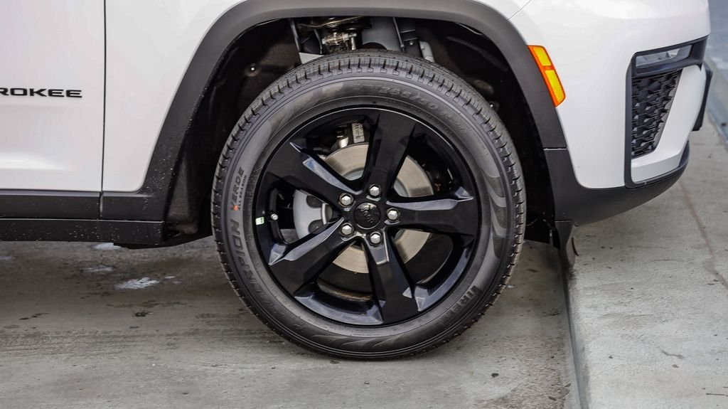 New 2026 Bright White Clearcoat Jeep Limited image 11