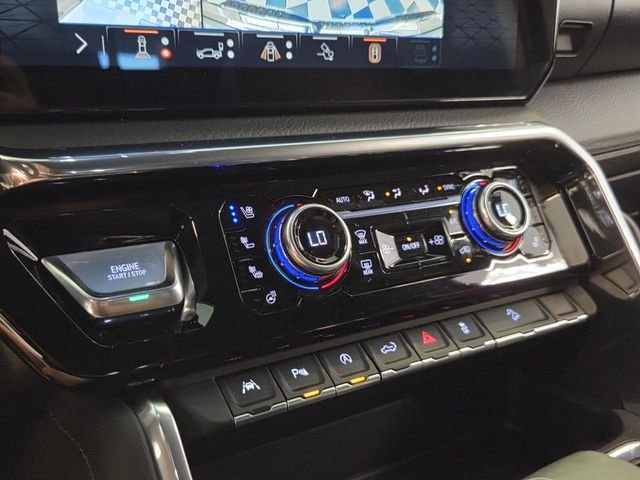 Used 2025 Silver GMC Denali image 21