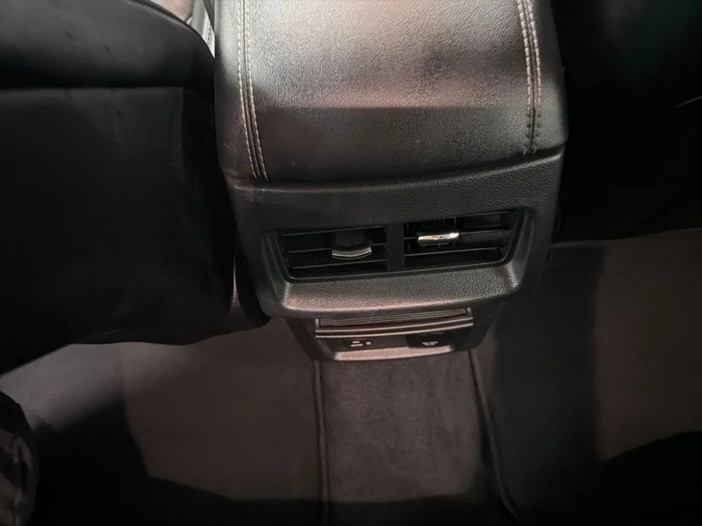 Used 2022 Silver Ford Titanium image 26