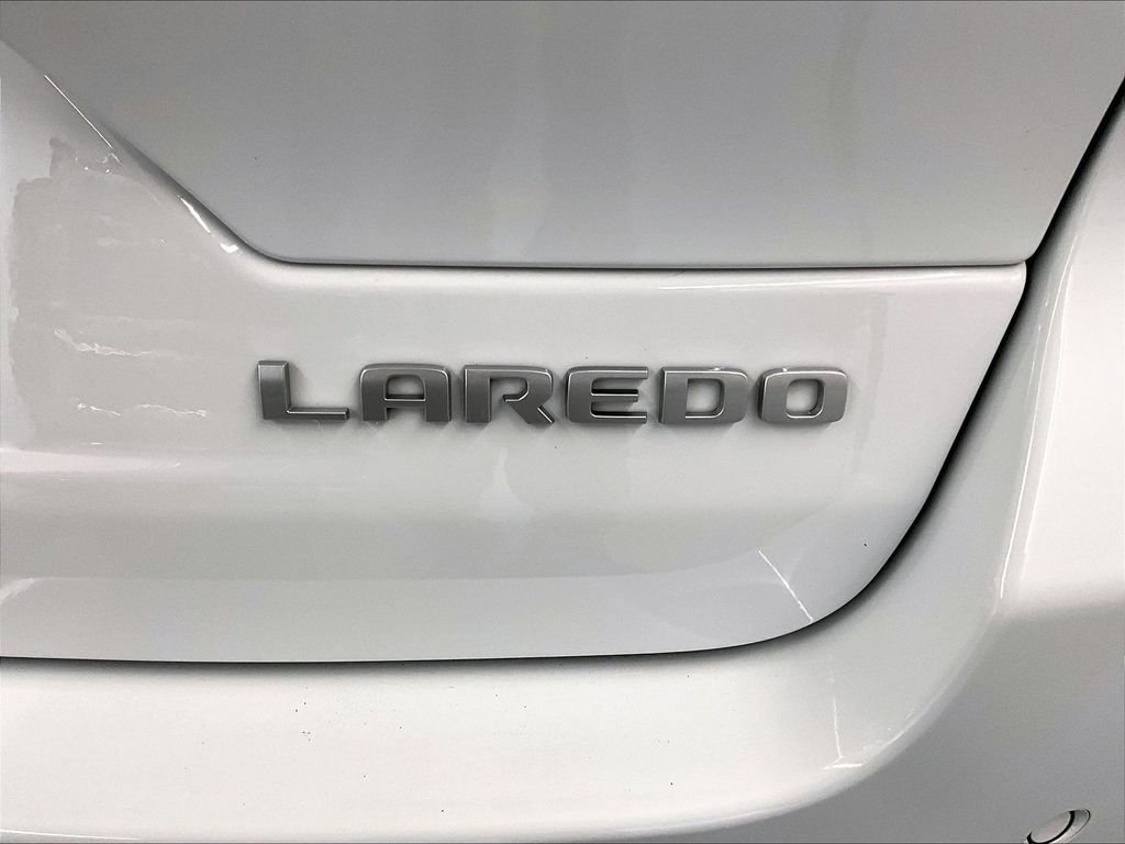 Used 2025 Bright White Clearcoat Jeep Laredo image 27