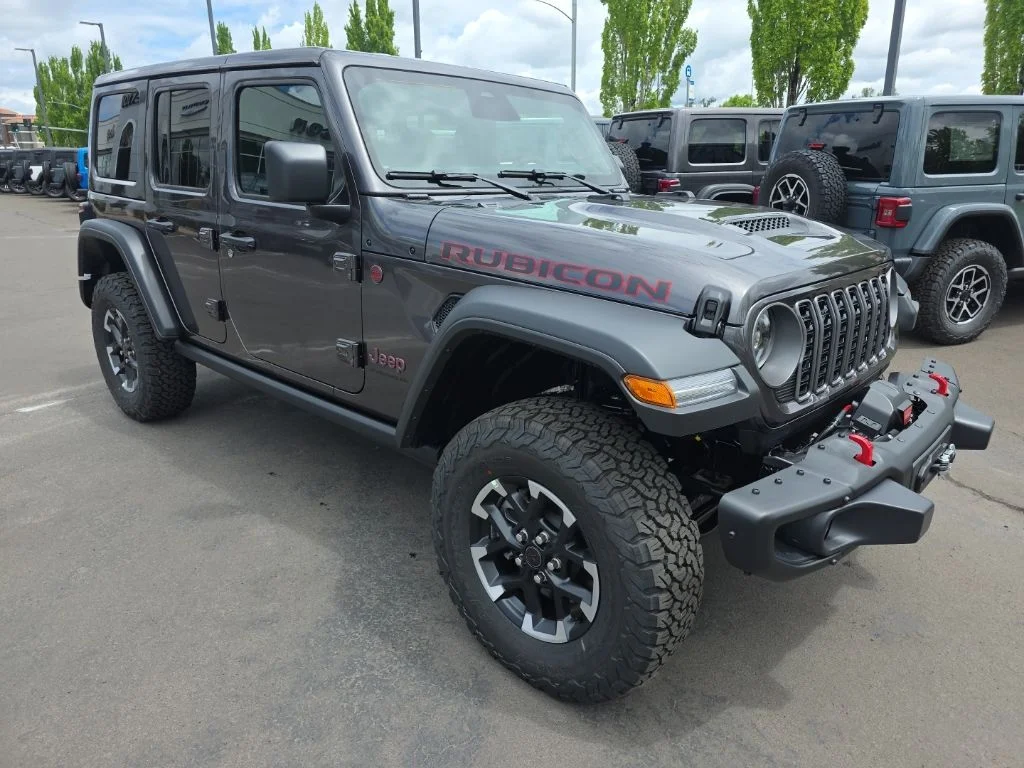 New 2026 Granite Crystal Metallic Clear-Coat Exterior Paint Jeep Rubicon image 7