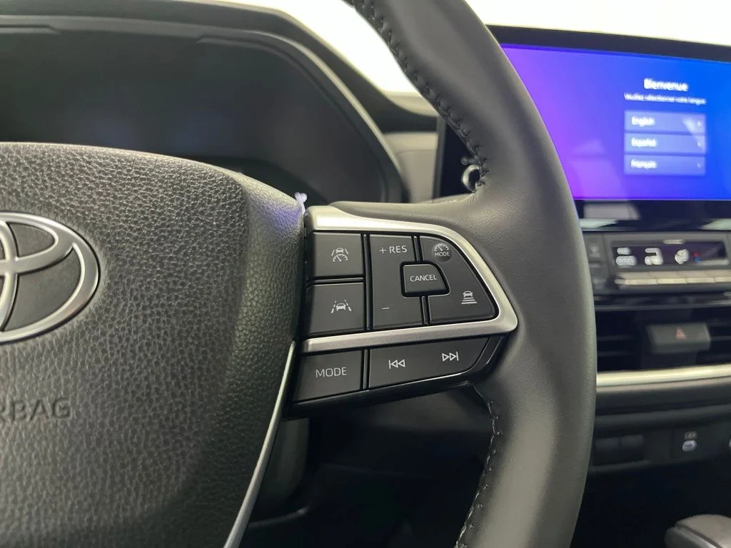 Used 2024 White Toyota XLE image 7