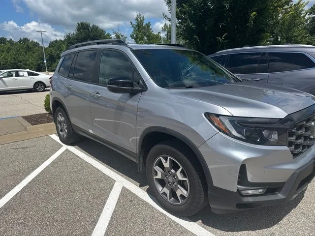 Used 2022 Gray Honda TrailSport image 3