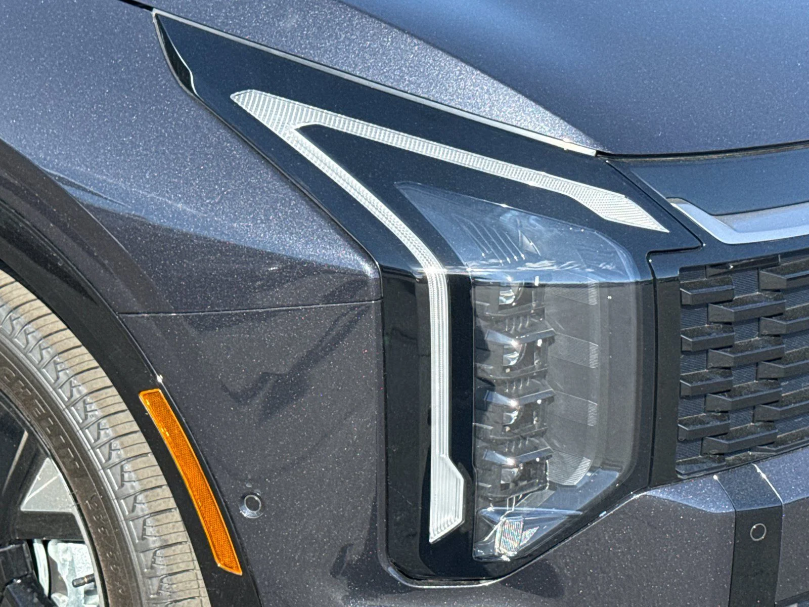 New 2026 Gray Kia SX-Prestige image 32