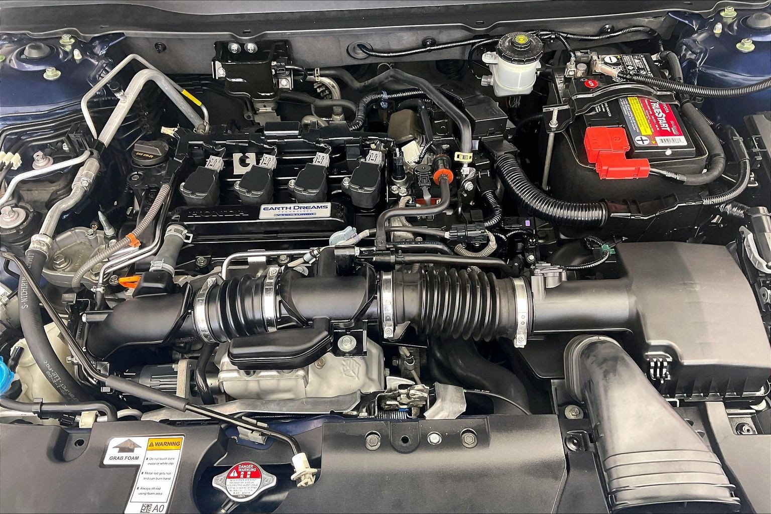 Used 2019 Blue Honda LX image 9