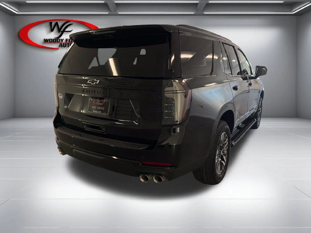 New 2027 Black Chevrolet Z71 image 6