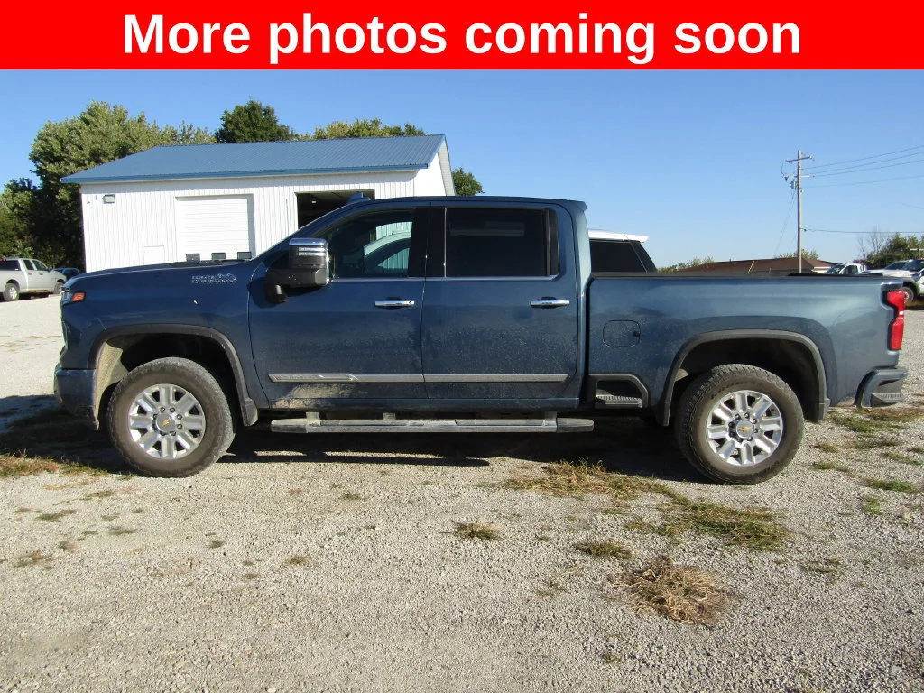 Used 2024 Lakeshore Blue Metallic Chevrolet High Country image 2
