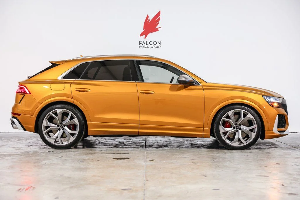 2023 Audi RS Q8 -'s photo