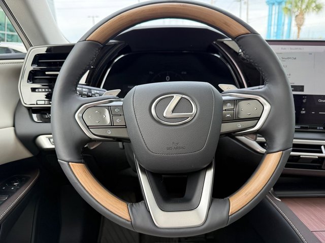 New 2026 Iridium Lexus PREMIUM PLUS image 21