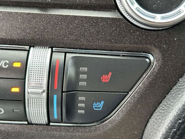 Used 2022 White Ford GT Premium image 21