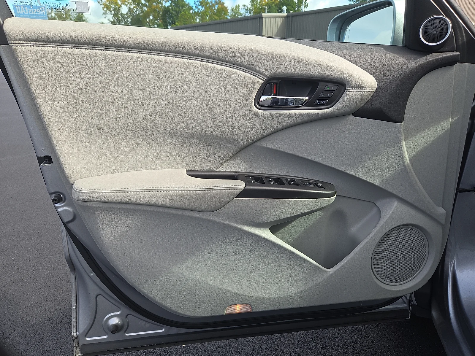 Used 2018 Lunar Silver Metallic - SI Acura  image 12