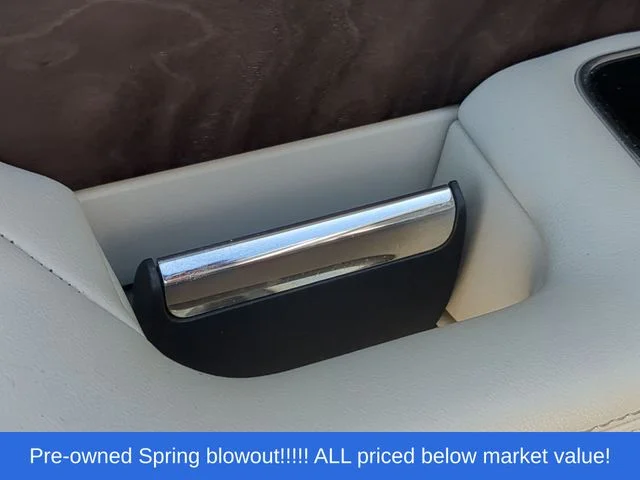 Used 2020 White Lincoln Reserve image 38