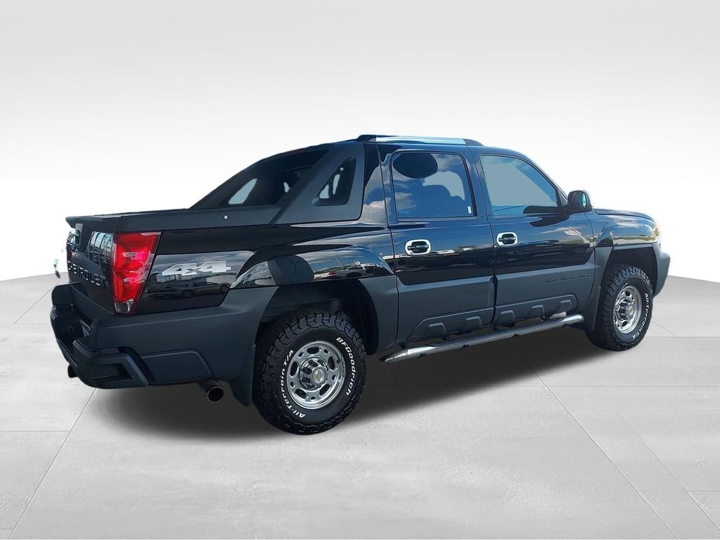 Used 2004 Black Chevrolet Base image 5