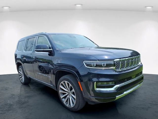 Used 2025 Black Jeep Base image 8