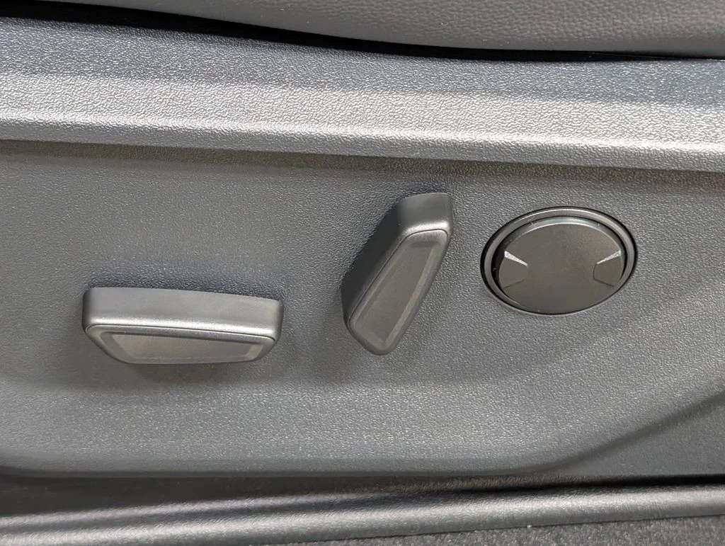 New 2026 Avalanche Ford F-250® Lariat® image 18
