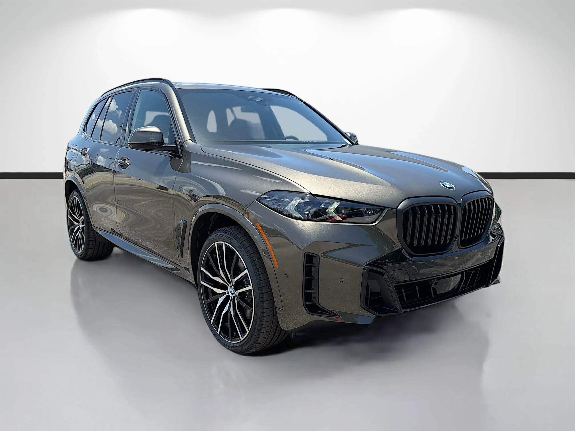 New 2026 Manhattan Green Metallic BMW sDrive40i image 1