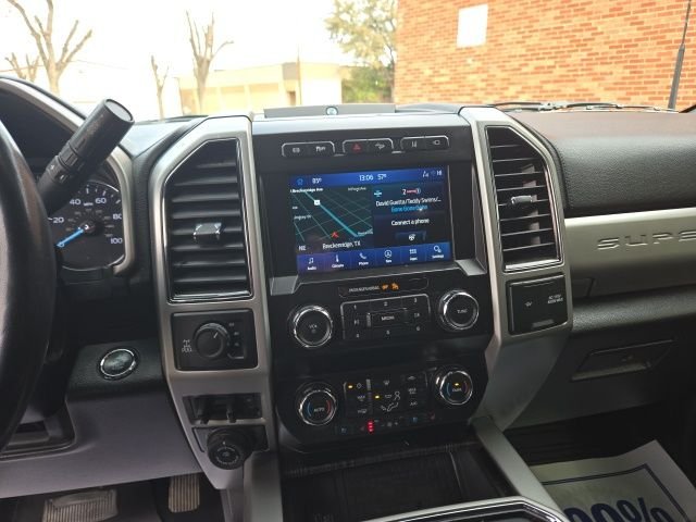 Used 2021 White Ford Lariat image 13