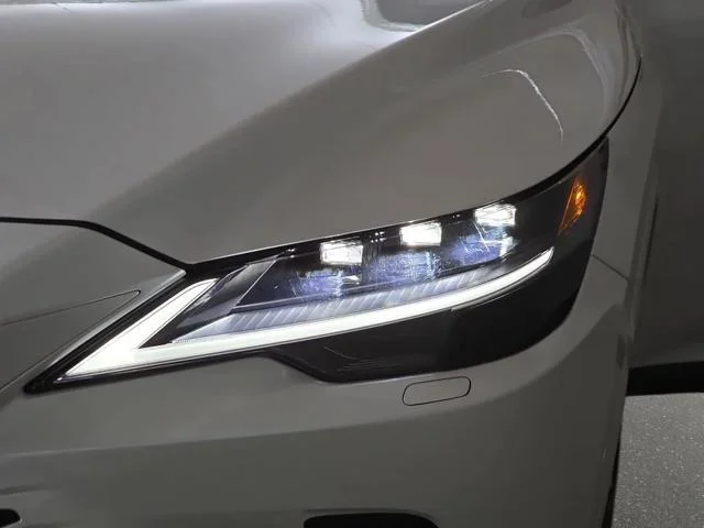 New 2026 Eminent White Pearl Lexus LUXURY image 36