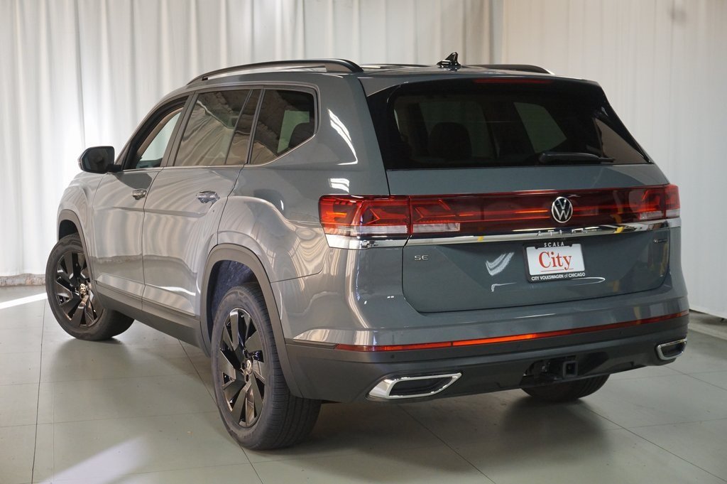 2025 Volkswagen Atlas SE Technology photo 4