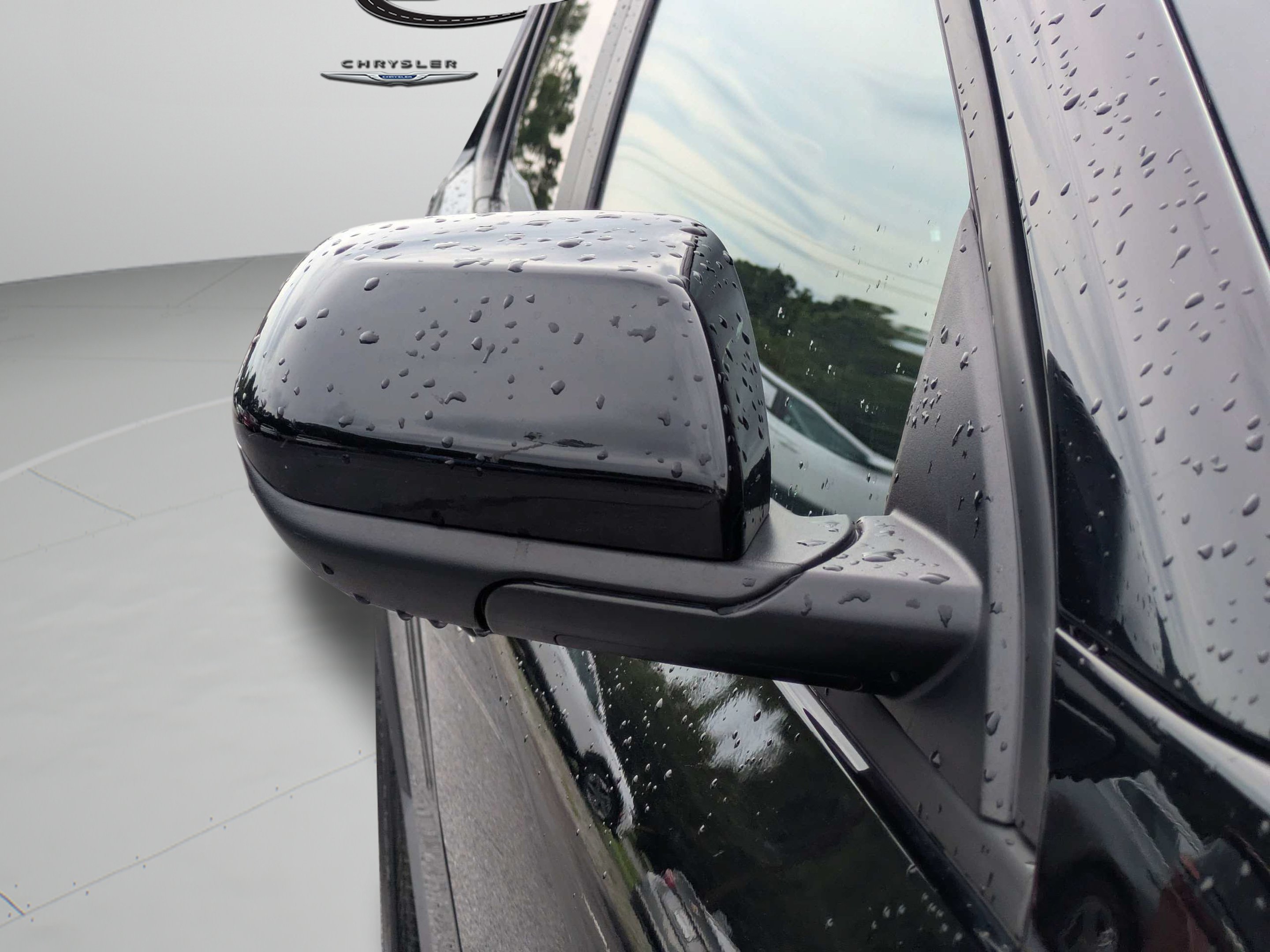 Used 2026 Mosaic Black Metallic Chevrolet FWD LT image 10