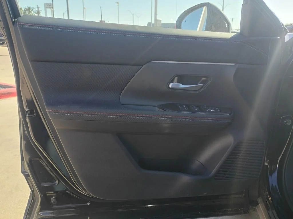 New 2026 Super Black Nissan SR image 22