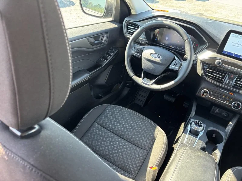 Used 2024 Gray Ford Active image 14