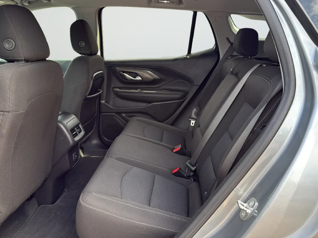 Used 2023 Silver GMC SLE image 22