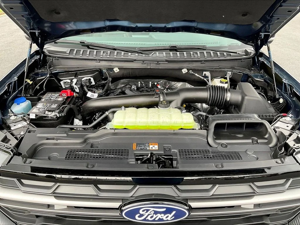 New 2027 Nocturnal Blue Metallic Ford Tremor® image 12