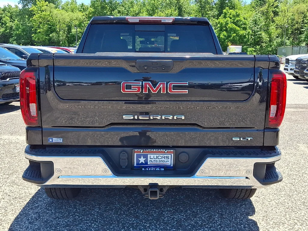 Used 2020 Carbon Black Metallic GMC SLT image 10